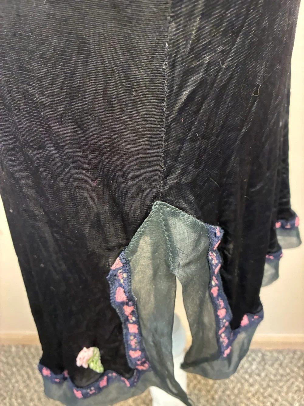 Vintage Unbranded Nylon Ribbon Rose Milkmaid Midi Dress Slip - Picture 7 of 12